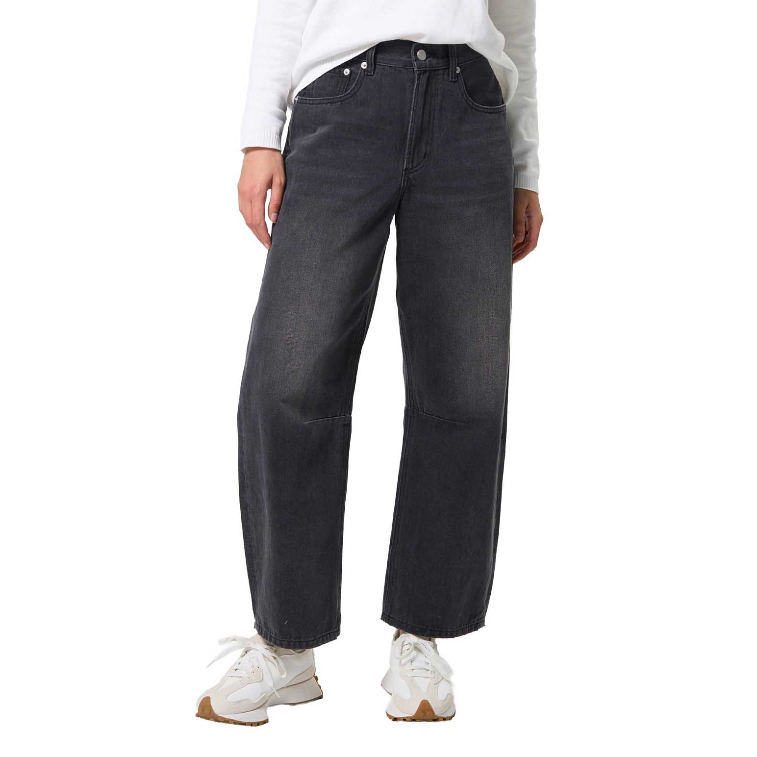 Stella + Gemma Carson Barrel Jean